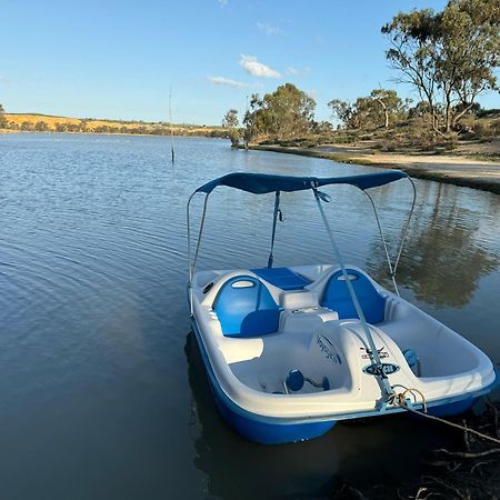 Lake Bywater Cottage Walker Flat 外观 照片
